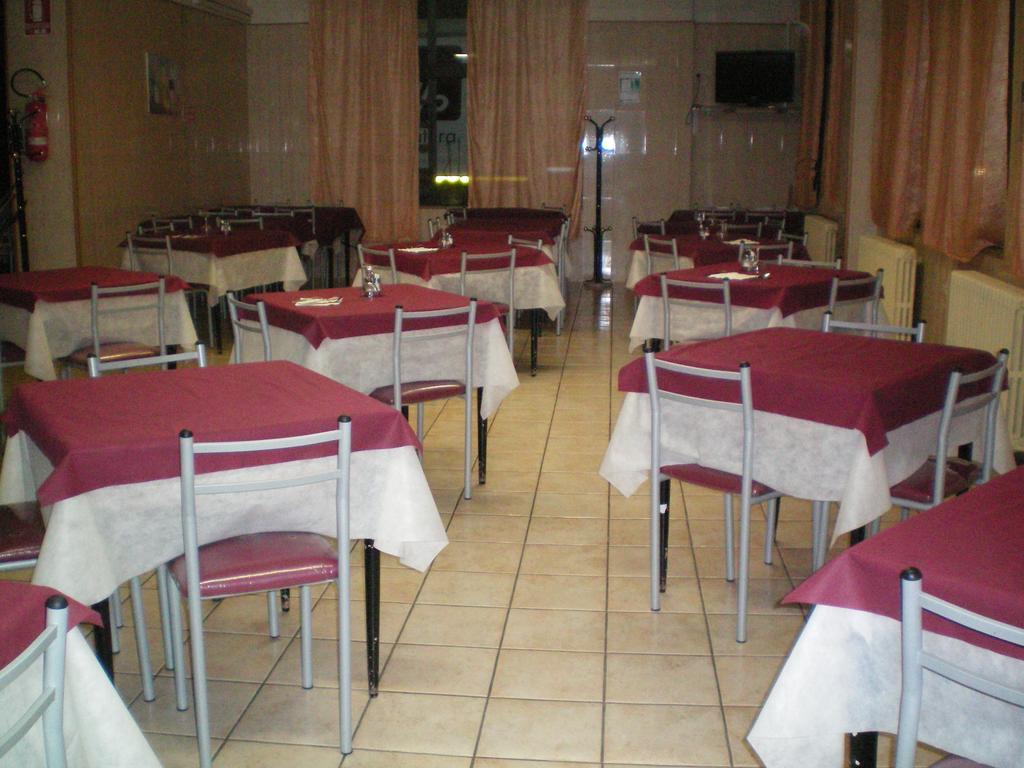 Hotel Zio Cataldo Corato Exterior foto
